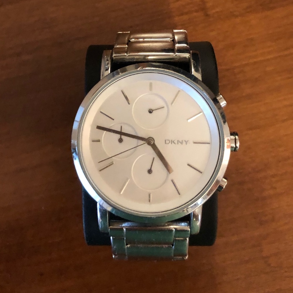 DKNY ladies silver watch ** gorgeous**